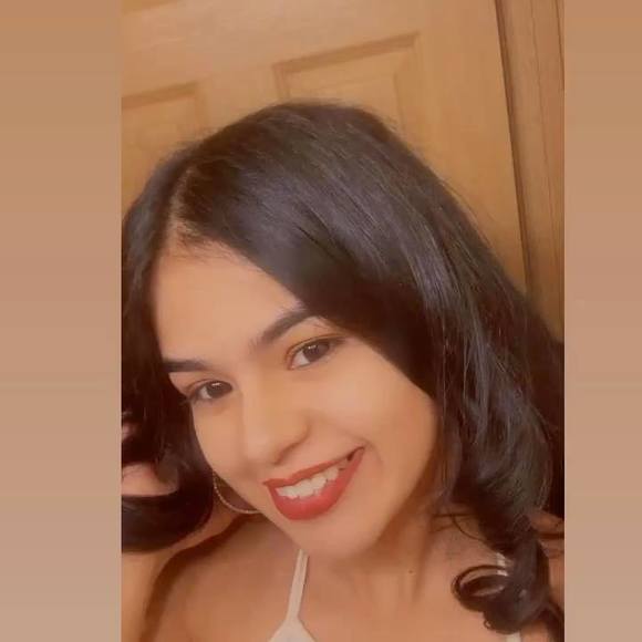 Meet your Posher, Lizbeth - Picture 1 of 1